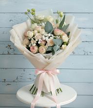 Букет цветов из:  Розы и Лизиантусы #REPLACE_PRED# Торопце