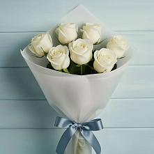 Букет 7 Белых роз Эдлесс Лав в Торопце