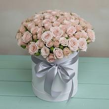 Цветочная композиция из Розы в шляпной коробке в Торопце