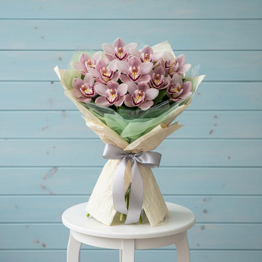 Букет цветов из: Орхидеи и Розы в Торопце