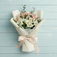 Букет цветов из:  Альстромерии #REPLACE_PRED# Торопце