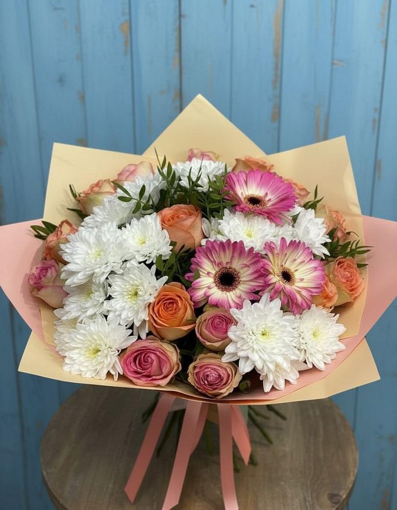 Букет цветов из: Розы, Герберы и Хризантемы в Торопце