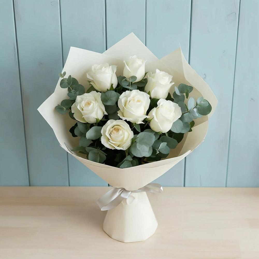 Букет Белые розы в Эвкалипте в Торопце
