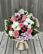 Букет цветов из:  Альстромерии, Гвоздики, Розы и Хризантемы в Торопце