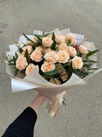 Букет Кремовые розы Латте в Торопце