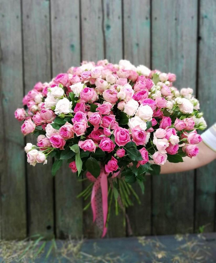 Букет Розовые кустовые розы Натали и Лав Лидия в Торопце