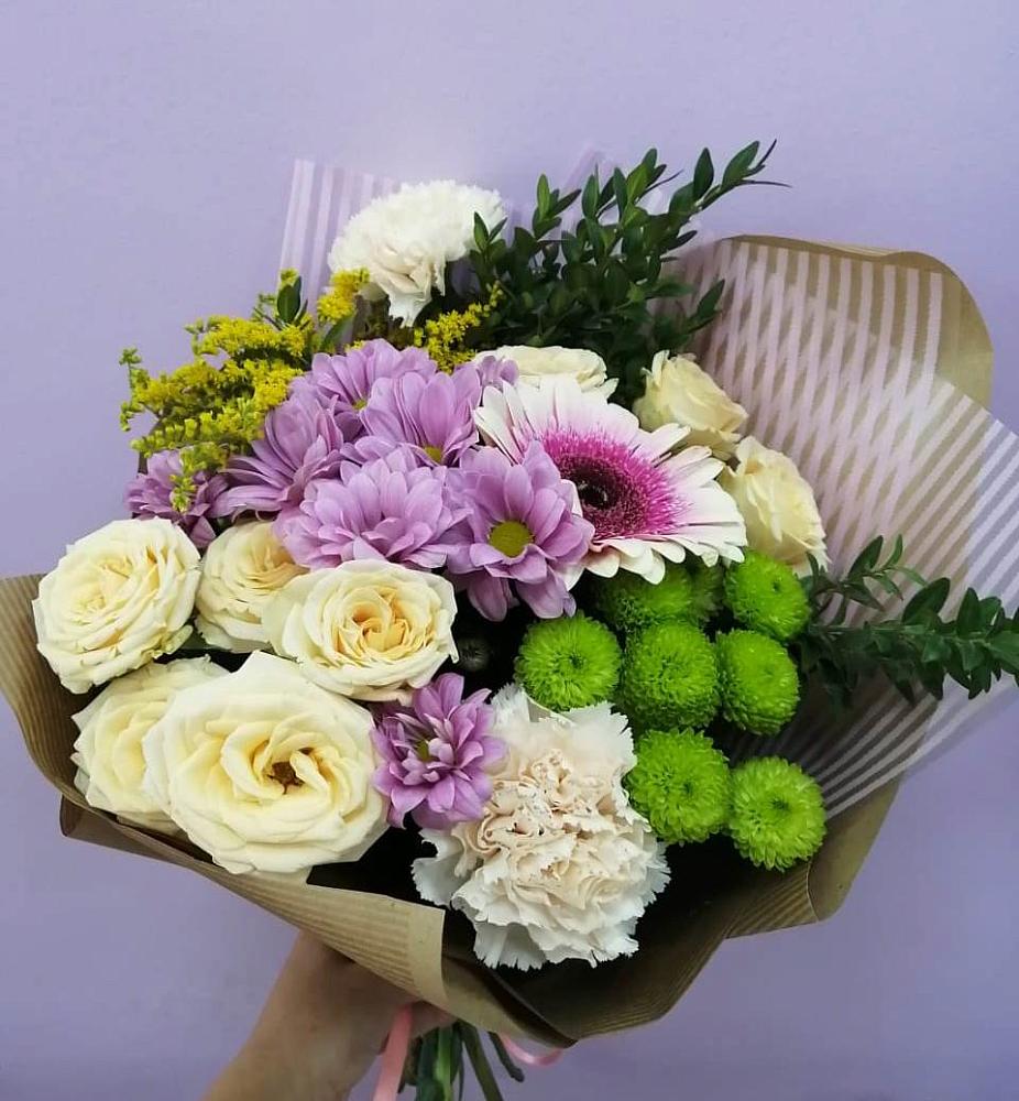 Букет цветов из: Хризантемы, Розы, Гвоздики и Герберы в Торопце