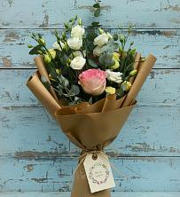 Букет цветов из:  Розы и Лизиантусы в Торопце